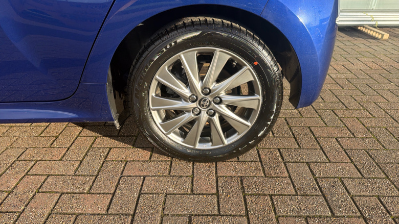 Toyota Yaris 1.5 Hybrid Icon 5dr CVT Hybrid Hatchback